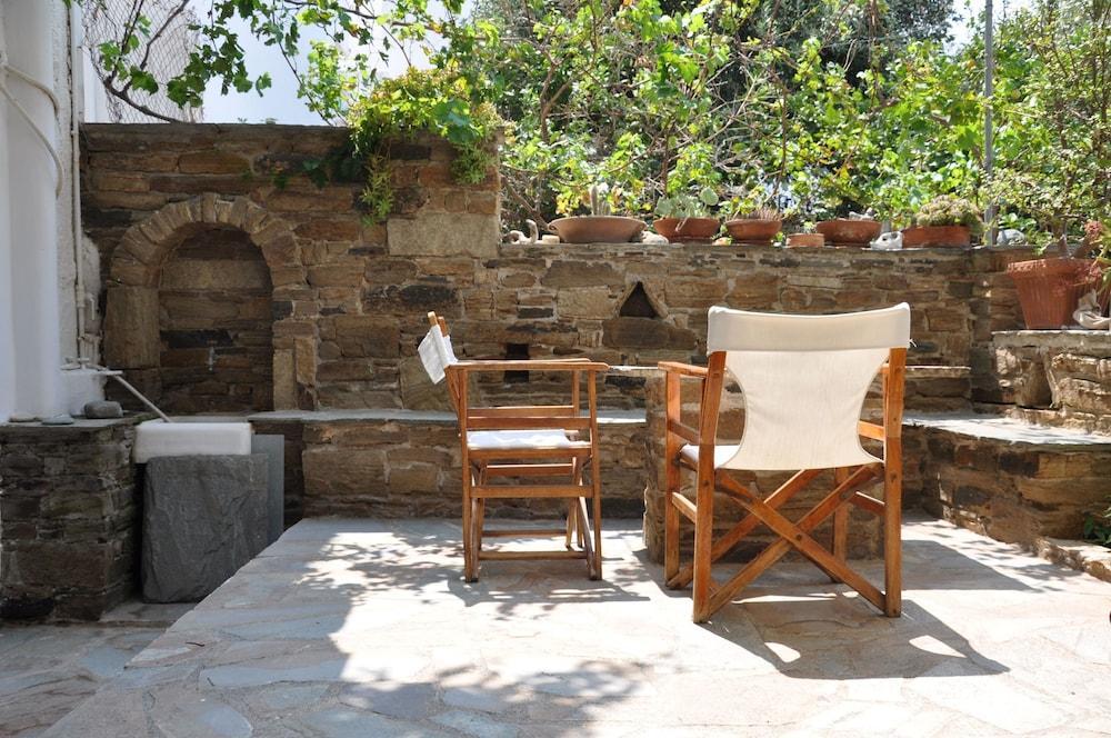 Vincenzo Family Rooms Тинос Экстерьер фото